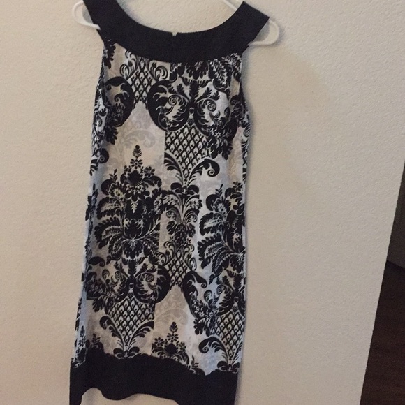 Black and white linen dress - Picture 3 of 3